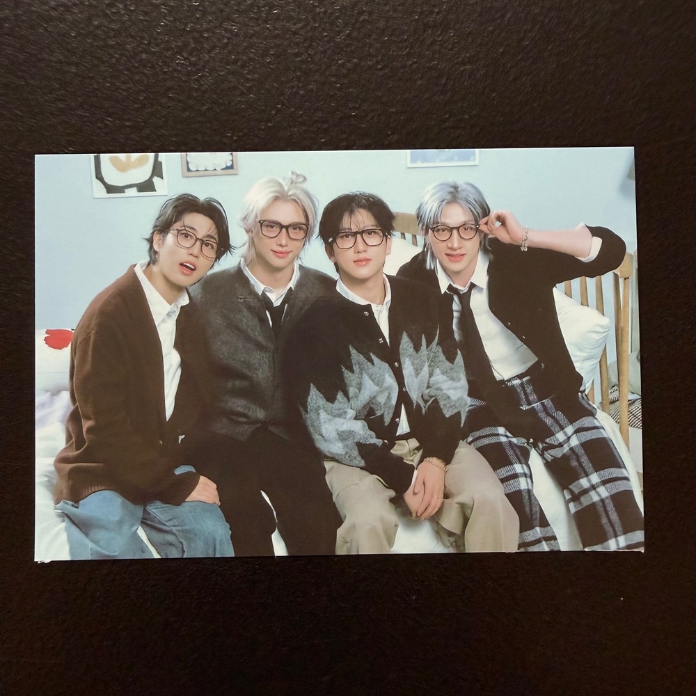 Stray Kids 4th Fan Meeting Stay In Our Little House Official Group Postcard
